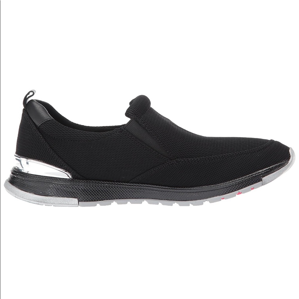 NWOB Foot Petals Brooke slip on shoe